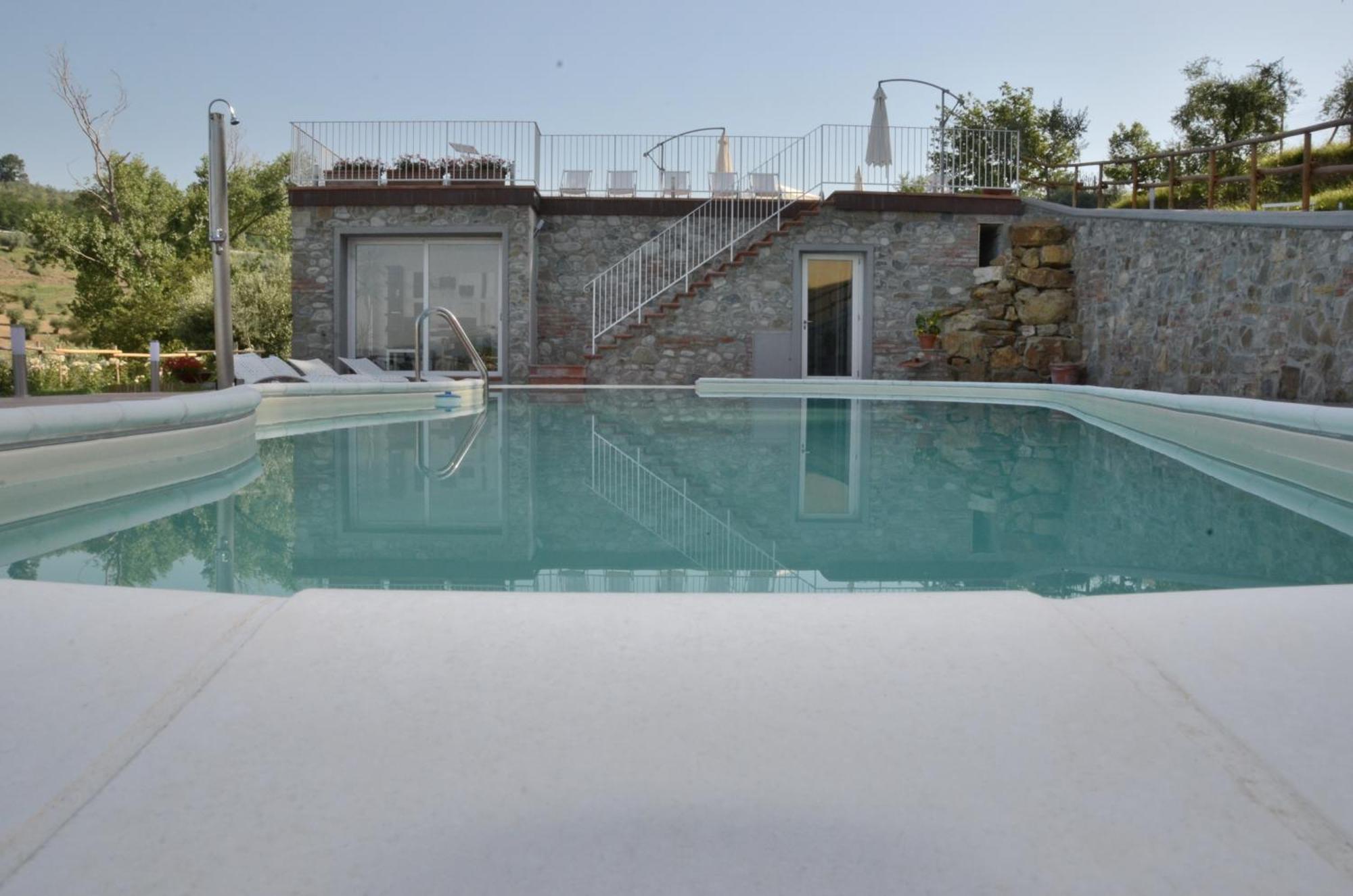 Podere Delle Fanciulle ปิสโตยา ภายนอก รูปภาพ